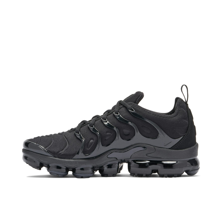 TRIPLE BLACK AIR VAPORMAX PLUS
