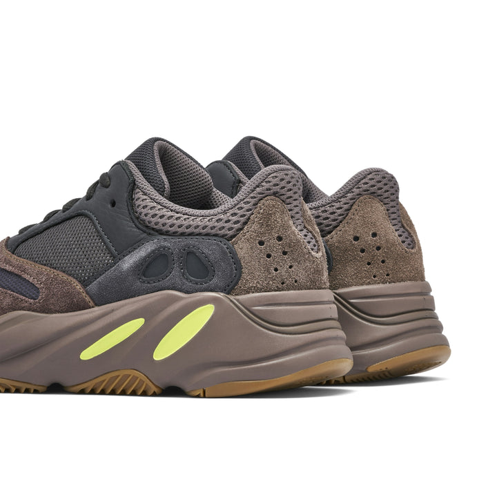 YEEZY BOOST 700 MAUVE